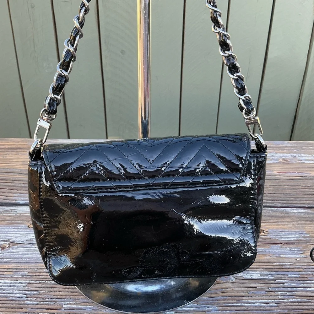 Big Buddha Black Chevron Patent Leather Crossbody/Shoulder Black Bag Chain Strap